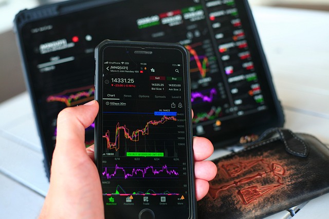 SBI, HCL Tech, Eicher Motors में खरीद की सलाह